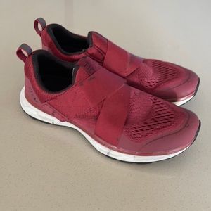 TIEM Burgandy Spin Shoes